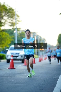 Runner Photo 1550482