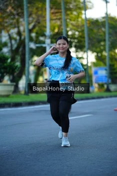 Runner Photo 1550596