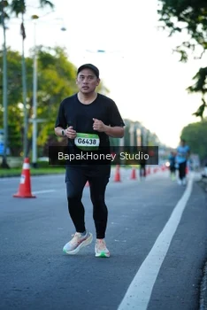 Runner Photo 1550618