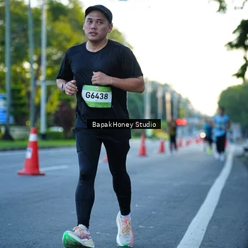 Runner Photo 1550621
