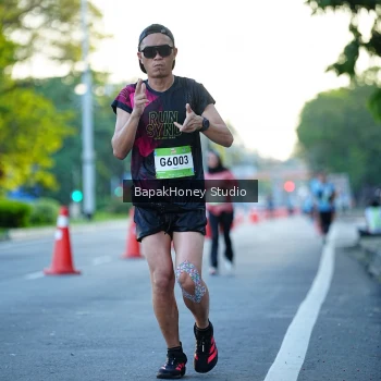 Runner Photo 1550745
