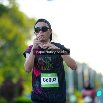 Runner Photo 1550748