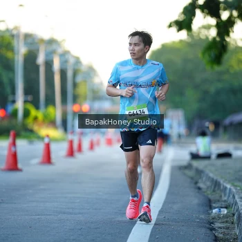 Runner Photo 1550757