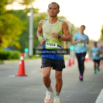 Runner Photo 1550765