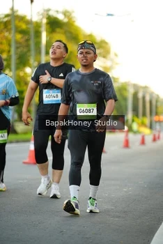 Runner Photo 1550949