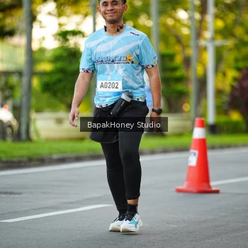 Runner Photo 1551101
