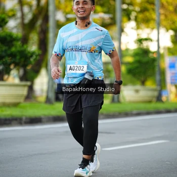 Runner Photo 1551112