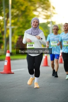 Runner Photo 1551537