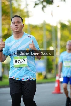 Runner Photo 1551563