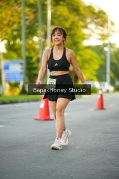 Runner Photo 1551593