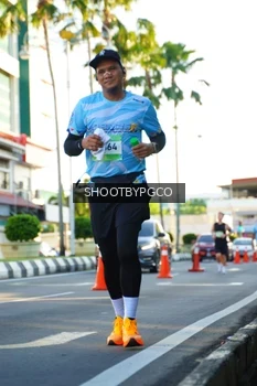 Runner Photo 1552013