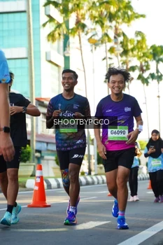Runner Photo 1552281