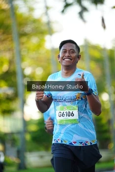 Runner Photo 1552365