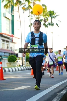 Runner Photo 1552546