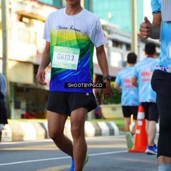 Runner Photo 1552614