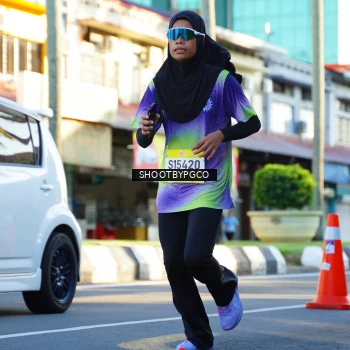 Runner Photo 1552676