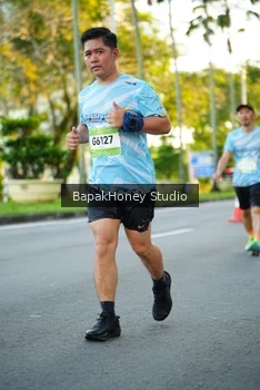 Runner Photo 1553282