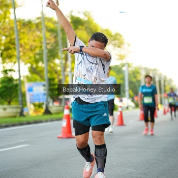 Runner Photo 1553298
