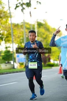 Runner Photo 1553349