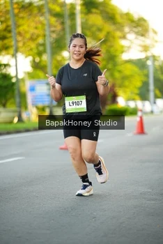 Runner Photo 1553380