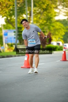 Runner Photo 1553469