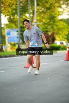 Runner Photo 1553471