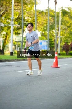 Runner Photo 1553487