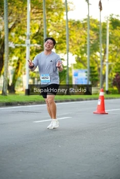 Runner Photo 1553492