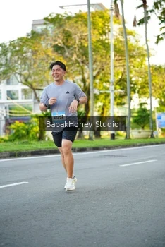 Runner Photo 1553496