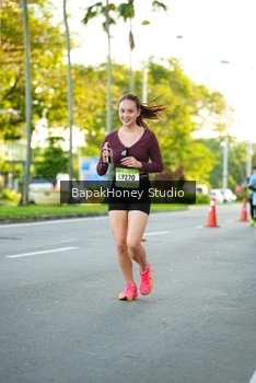 Runner Photo 1553512