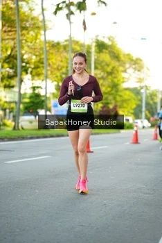 Runner Photo 1553513