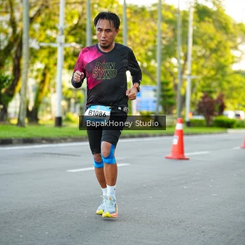 Runner Photo 1553582