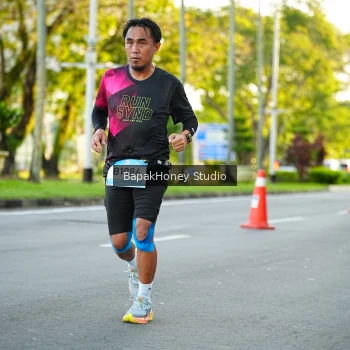 Runner Photo 1553584