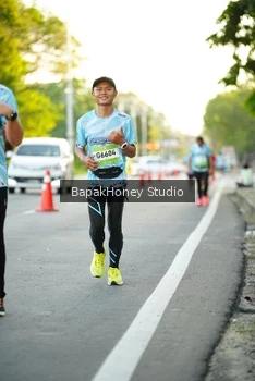 Runner Photo 1553679