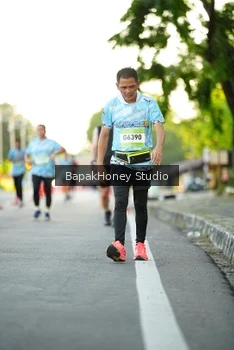 Runner Photo 1553683
