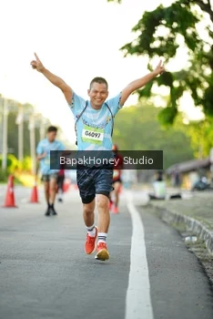 Runner Photo 1553700