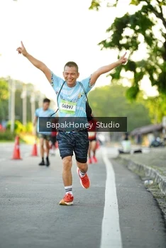 Runner Photo 1553707
