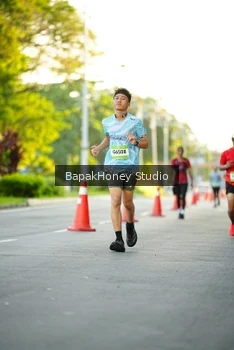 Runner Photo 1553718