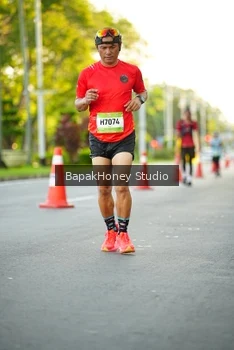Runner Photo 1553724