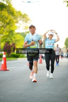 Runner Photo 1553741