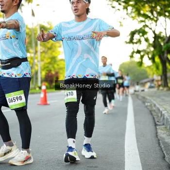Runner Photo 1553800