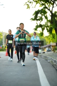Runner Photo 1553970