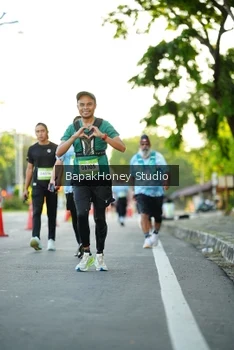Runner Photo 1553972