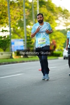 Runner Photo 1554048