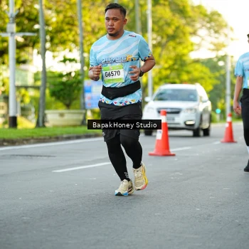 Runner Photo 1554057
