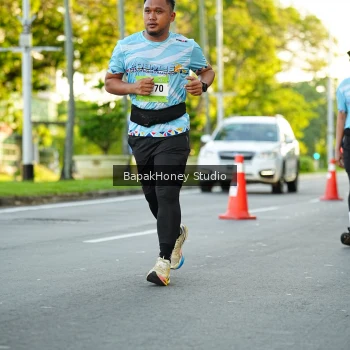 Runner Photo 1554059