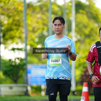 Runner Photo 1554070