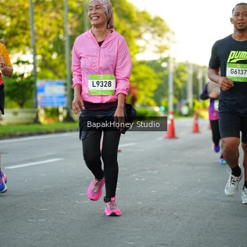 Runner Photo 1554120