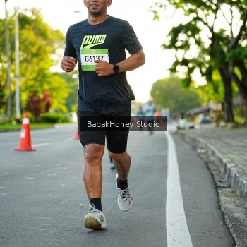 Runner Photo 1554125