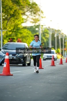 Runner Photo 1554170